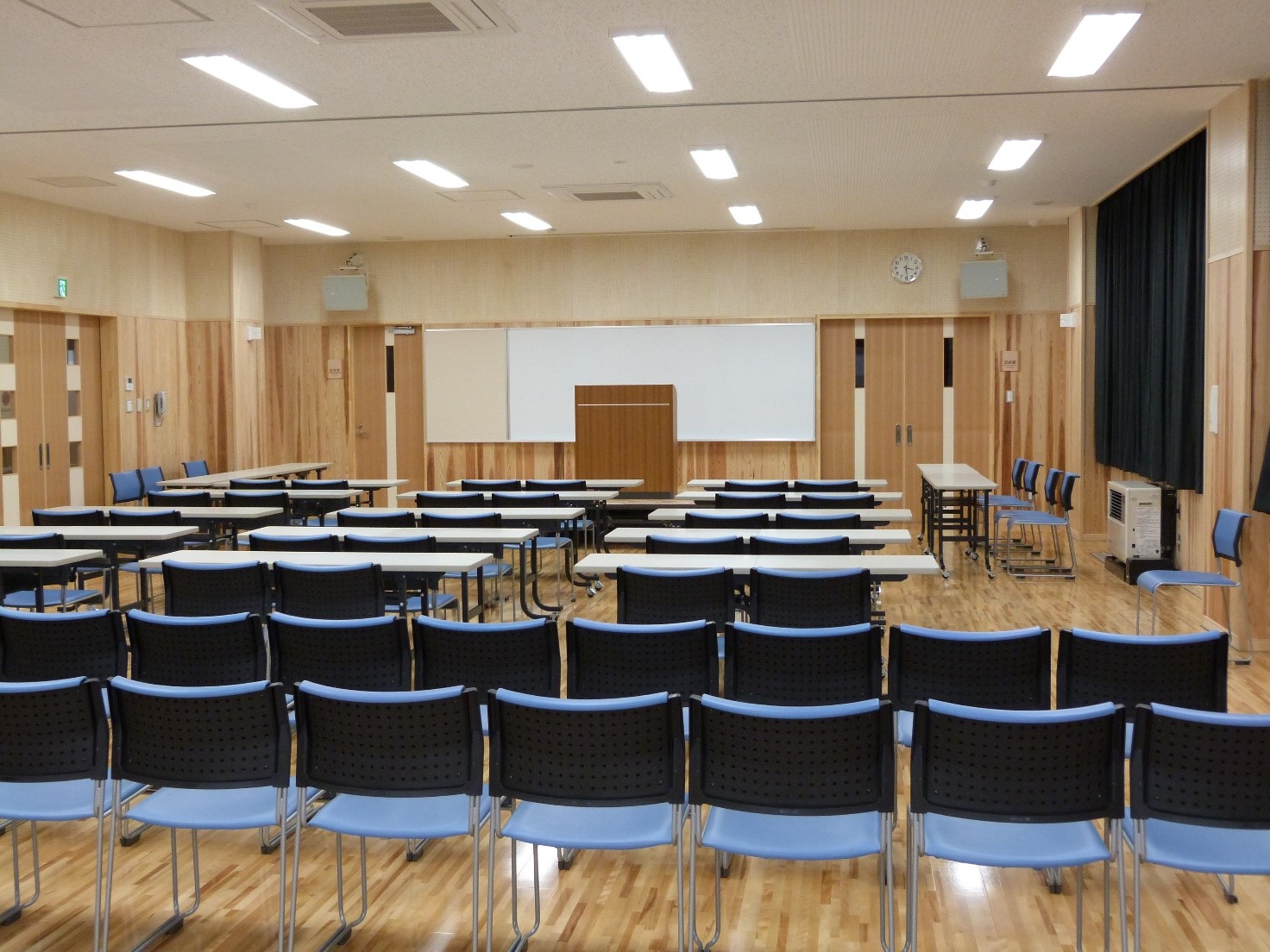 中部コミセン多目的ホール
