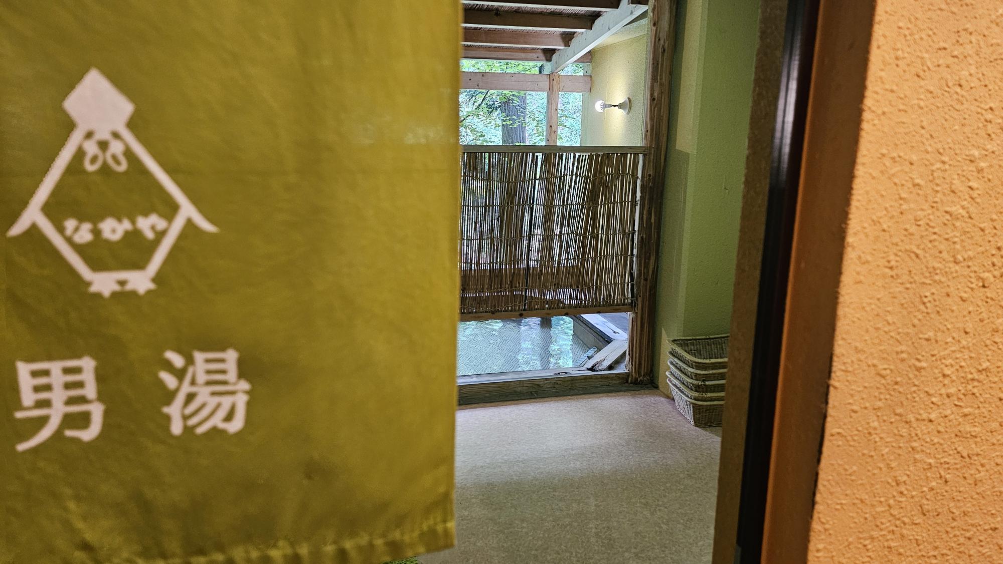 露天風呂脱衣所