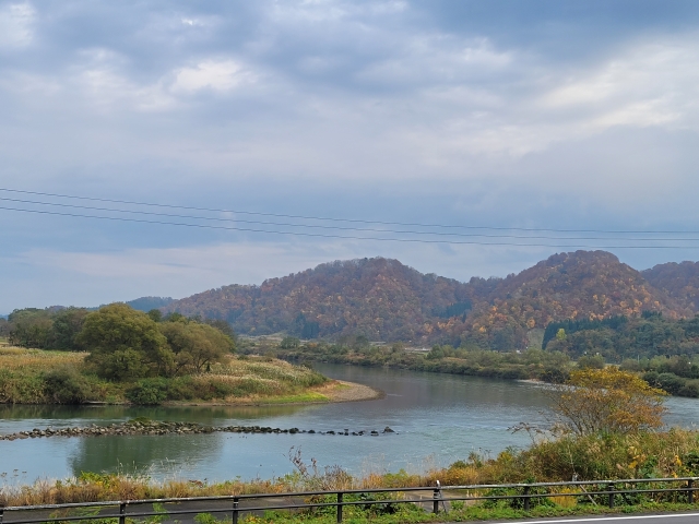 最上川の風景画像
