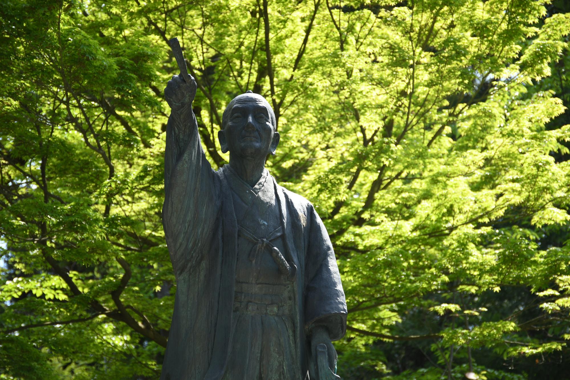上杉鷹山公の銅像の画像