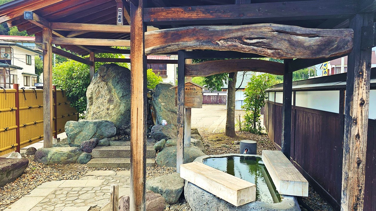 小野川温泉の共同足湯