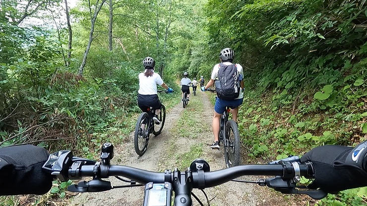 （イメージ）【その他】＜要申込＞天元台高原「2025夏山大冒険eMTB＆ガイド付きトレッキング」