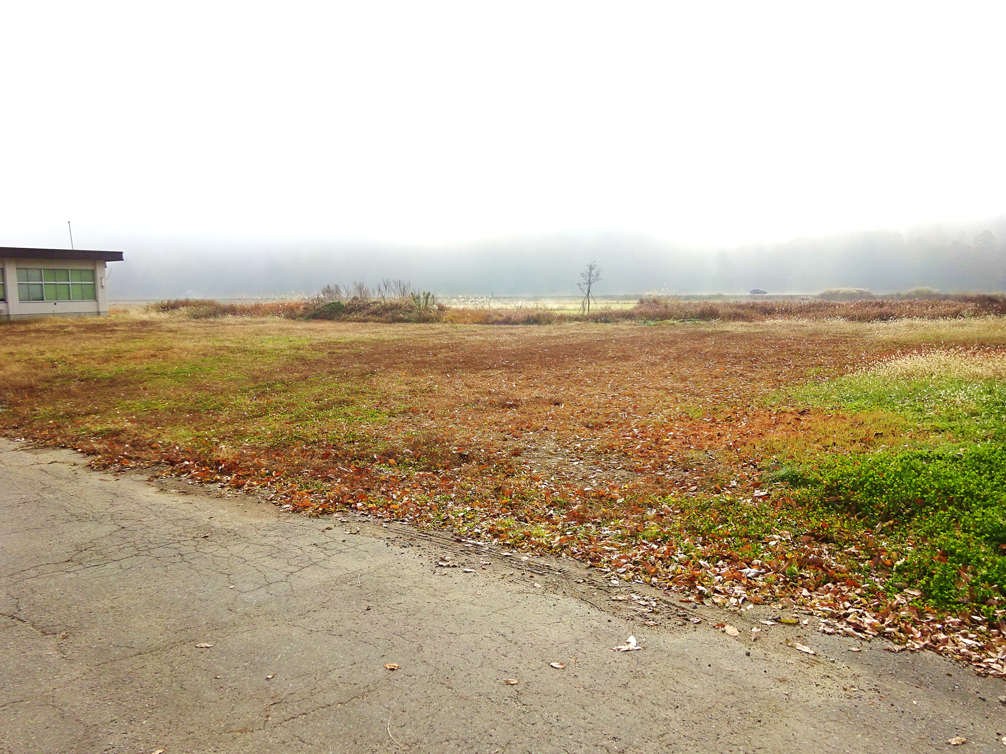 旧米沢市立上郷小学校浅川分校_屋外運動場